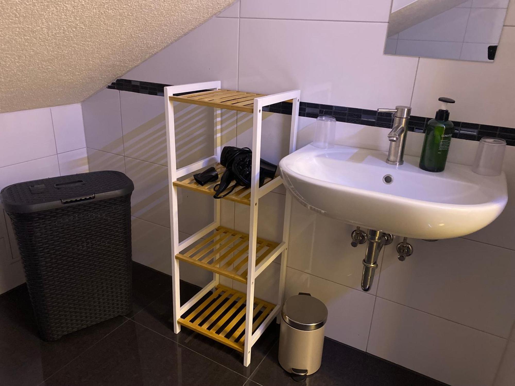 Deluxe Business Suite Mit Netflix Premium & Parkplatz, Zentral Zu Audi & Schwarz Gruppe With 2 Bedrooms Bad Friedrichshall Zewnętrze zdjęcie